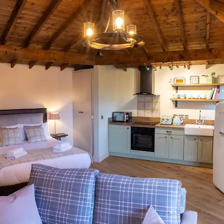 Lodge Wildlands Galway