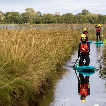 بيت خشبي Wildlands Galway *
