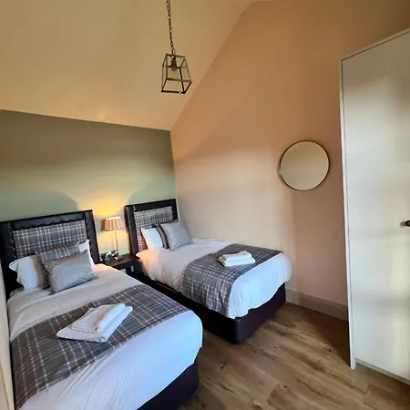 بيت خشبي Wildlands Galway Moycullen