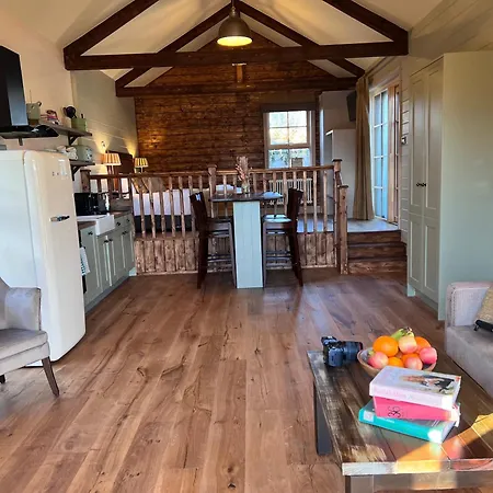 Wildlands Galway بيت خشبي